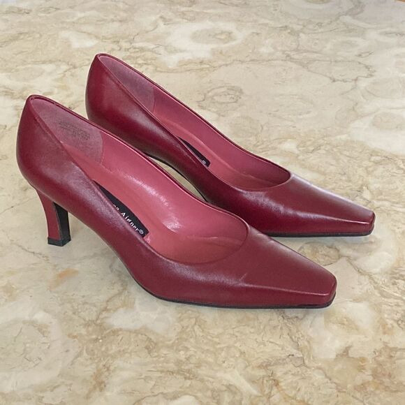 NWOT Etienne Aigner Leather Pumps Made in Spain Burgundy Red Vintage - Picture 2 of 14